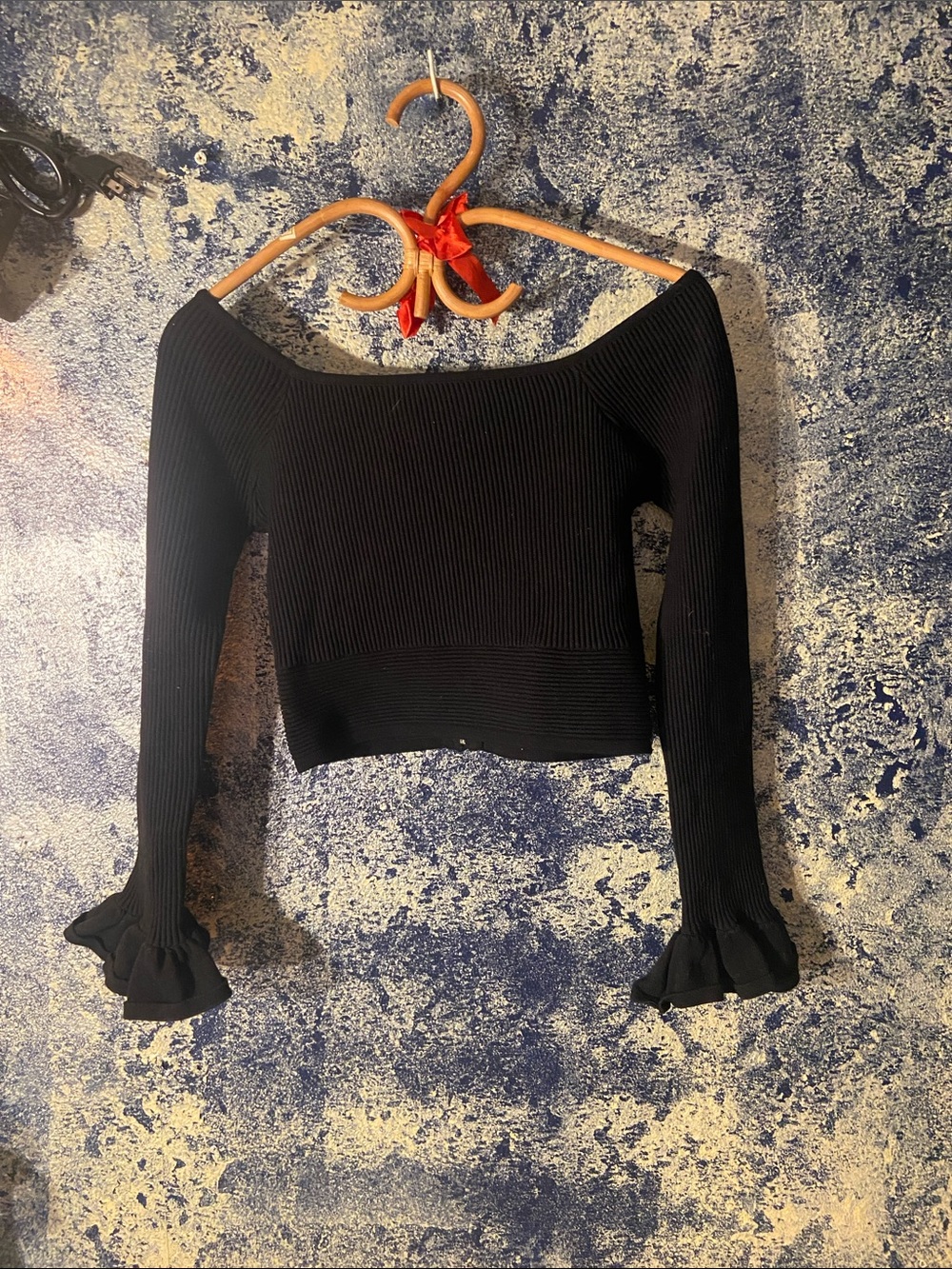Gianni Bini Black Ribbed Off-Shoulder Sweater Top, Small